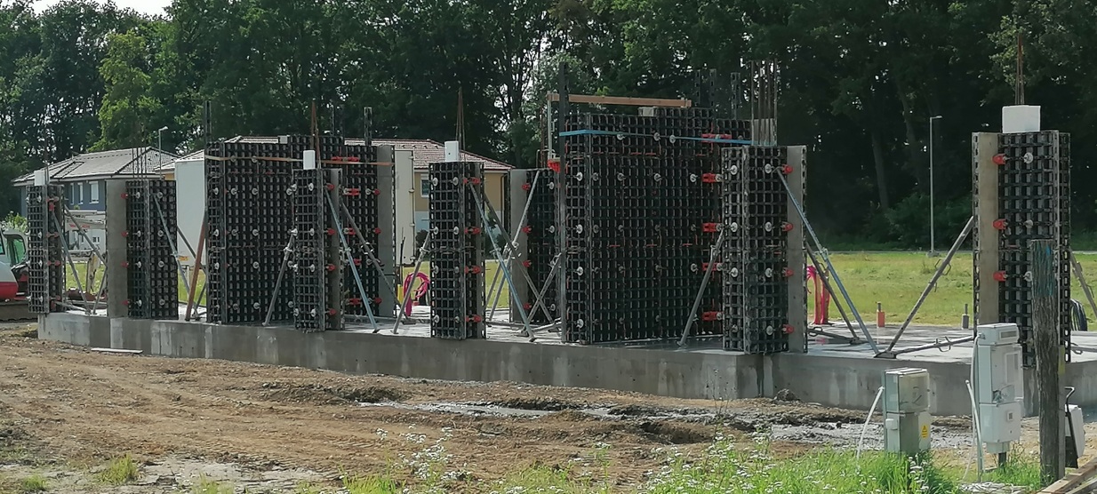 Családi és társasház monolit vasbeton szerkezet - 6